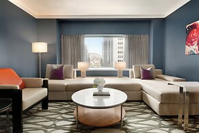 Fairmont The Queen Elizabeth Gold Experience