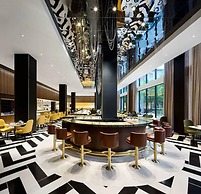 Fairmont The Queen Elizabeth Gold Experience