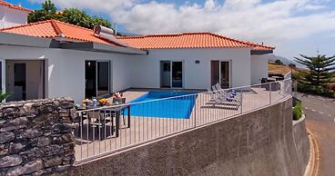 CalhetaScape by Our Madeira