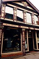 The Pavement Palace