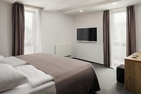 4 Smart Hotel