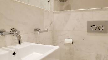 Grand Edinburgh Castlehill Apartment