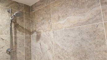 Authentic Central 3-Bedroom Apartment