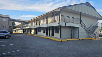 Camelot Court Motel