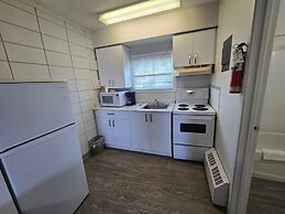 Camelot Court Motel