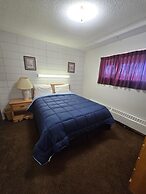 Camelot Court Motel