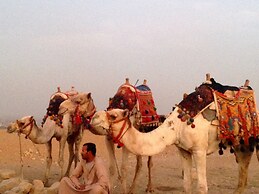 Giza Pyramids View Guest House