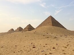 Giza Pyramids View Guest House