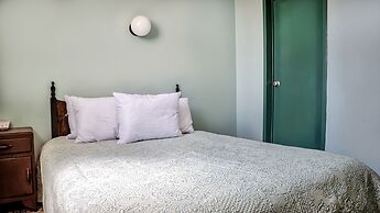 Hotel Emily