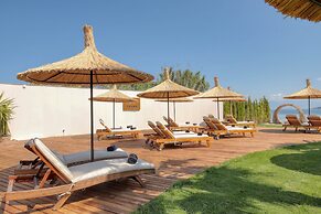Parna Hotel