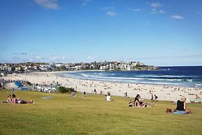Bondi Beach Garden Apartment