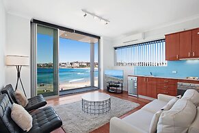 Bondi Vista Beachfront Apartment