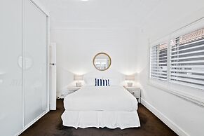 Bondi Family Escape
