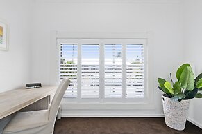 Bondi Family Escape
