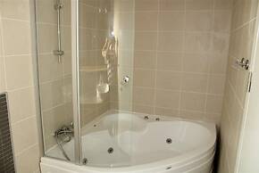 Novron Villa 4 Bedroom by Belek Rental