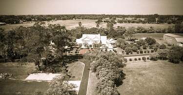 Fairlawn Estate
