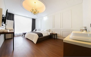 Hotel RAUM