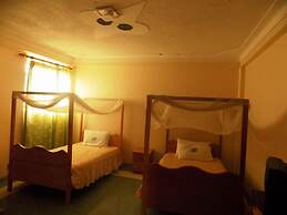 Palm Springs Hotel