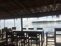 Baloho Beach Hotel