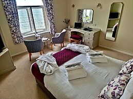 Redcliffe Hotel