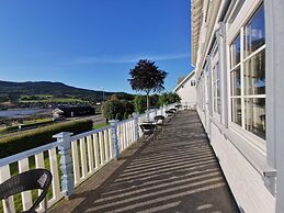 Eidsvåg Fjordhotell