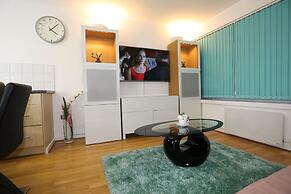 Beautiful 2 beds Woolwich Central Apt