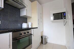 Beautiful 3 Beds House - Thamesmead