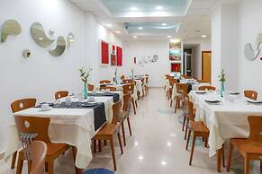 Piccadilly Suites and Rooms