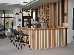 Hotel Cubis