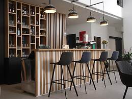 Hotel Cubis