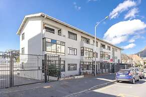 Vibrant and Safe 2 Bedroom Apartment