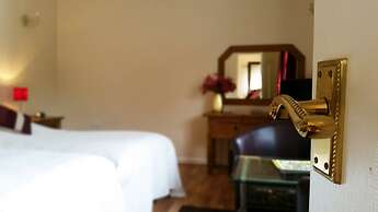 Milton's Country Lodge