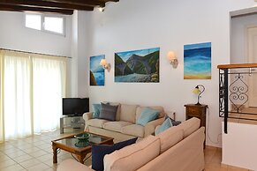 Orestis Suites