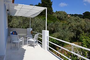 Orestis Suites