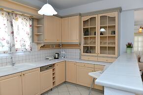 Orestis Suites