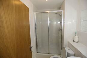 2 bed Riverview Bridge House Apartment