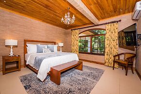 Blue Jewel Oceanfront Private Villa