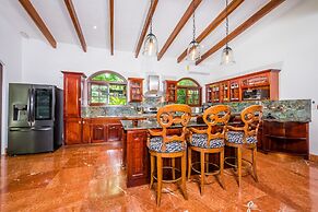 Blue Jewel Oceanfront Private Villa