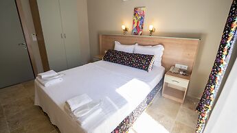 Ebruli Otel Cunda