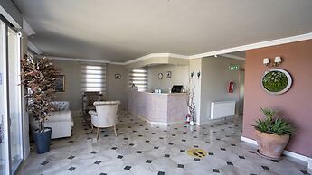 Ebruli Otel Cunda