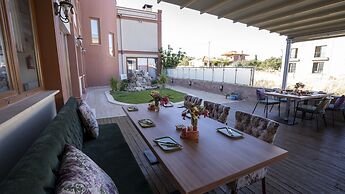 Ebruli Otel Cunda