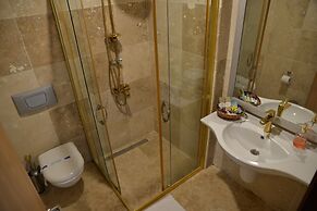 Ebruli Otel Cunda