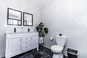 Runaway Bay Gem Villa