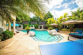Orchids & Palms Villa