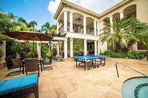 Orchids & Palms Villa
