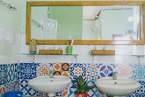 Nha Sin's Homestay - Hostel