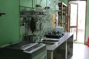 Nha Sin's Homestay - Hostel