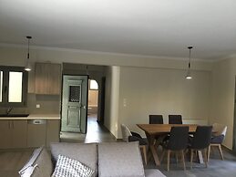 Lagkada Suites