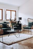 Ocho Suites & Kitchen