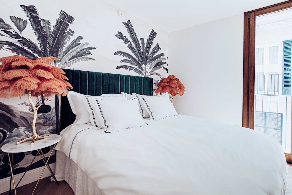 Ocho Suites & Kitchen